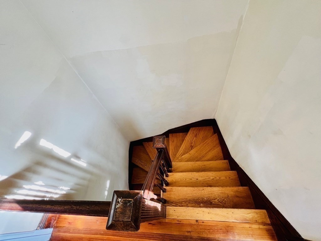 22 Gardena Street, Unit 3 Boston, MA 02135 - Photo 2 of 17 a view of entryway
