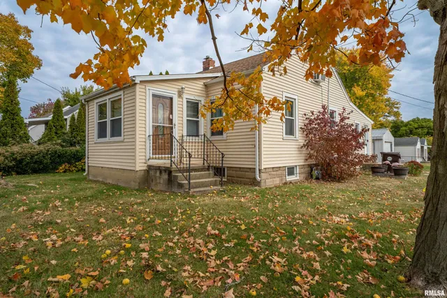 $87,900 | 222 South Main Street, Peoria, IL 61604