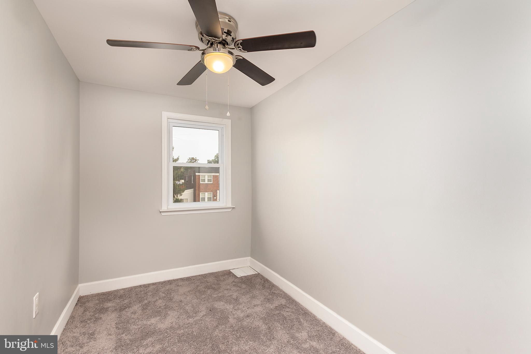 400 Old Riverside Road Baltimore, MD 21225 - Photo 23 of 30 Bedroom 2