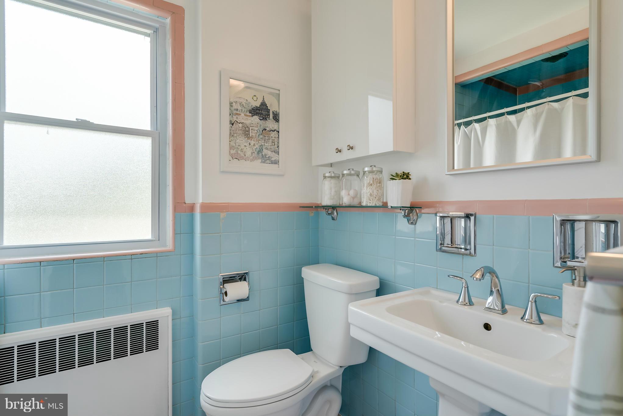 6808 Piney Branch Road Northwest Washington, DC 20012 - Photo 19 of 30 Bath