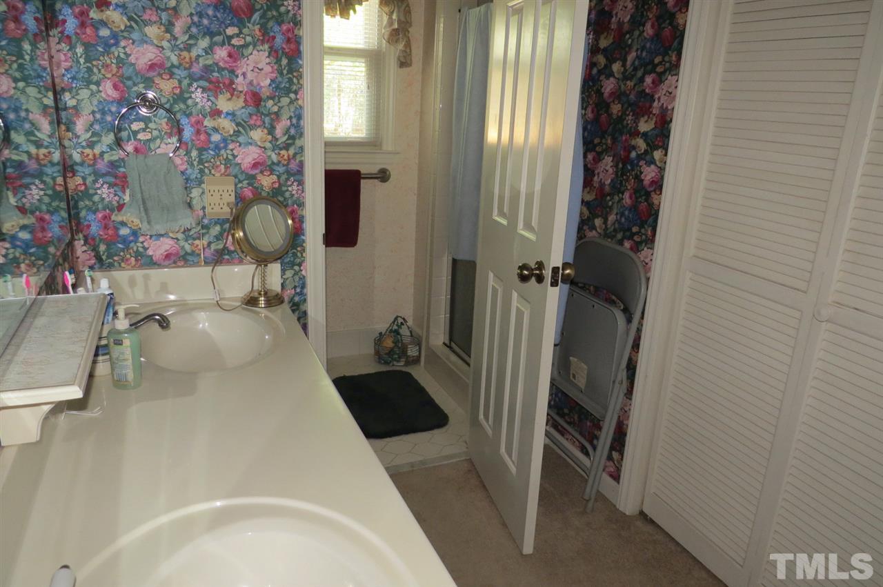 6300 New Market Way Raleigh, NC 27615 - Photo 10 of 20