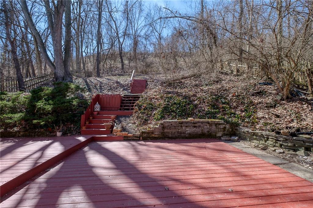 203 Gilkeson Road Pittsburgh, PA 15228 - Photo 17 of 24 Gallery Image 17