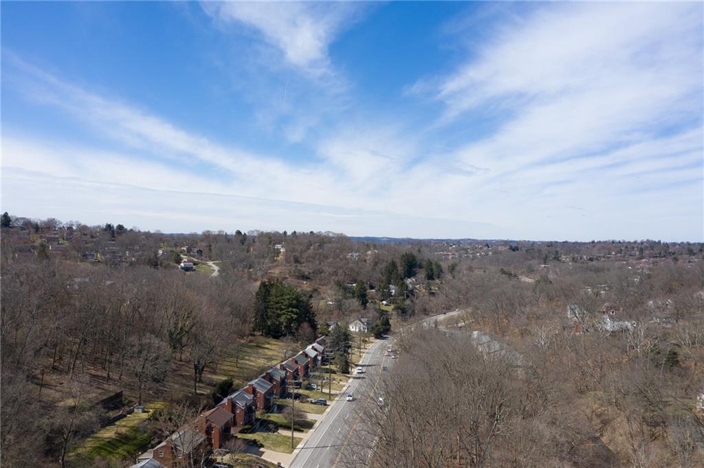 203 Gilkeson Road Pittsburgh, PA 15228 - Photo 23 of 24 Gallery Image 23