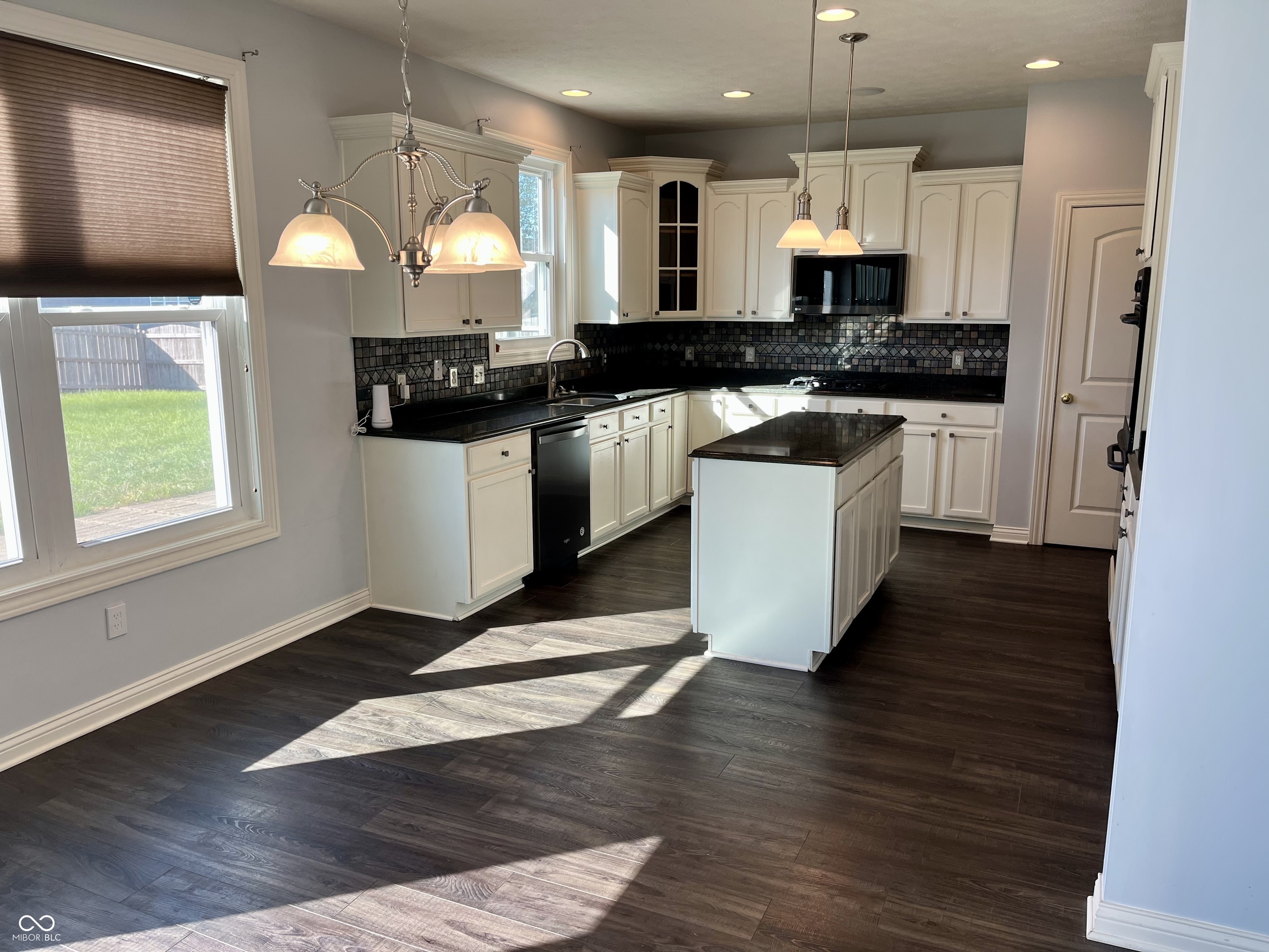 3029 Sleeping Ridge Way Indianapolis, IN 46217 - Photo 17 of 49 Gallery Image 17