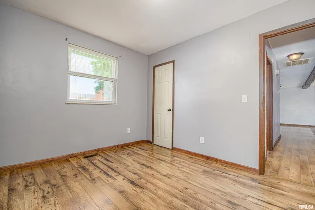 $144,500 | 518 Roddy Road, Salem, IL 62881