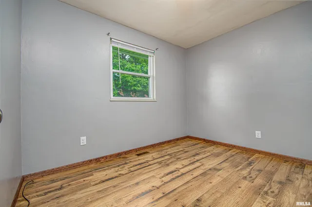 $144,500 | 518 Roddy Road, Salem, IL 62881