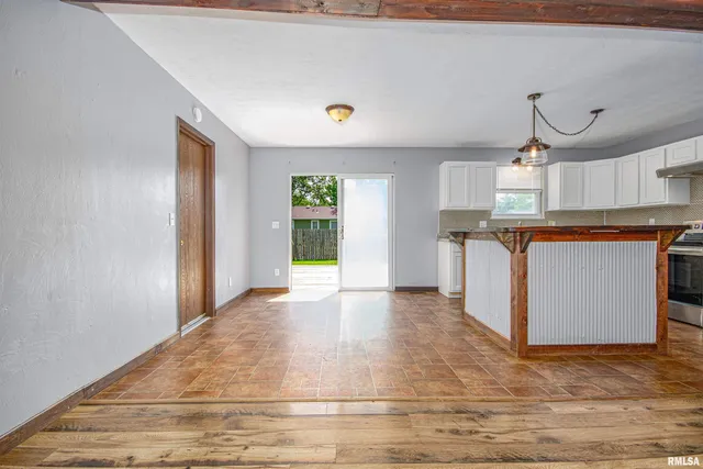 $144,500 | 518 Roddy Road, Salem, IL 62881