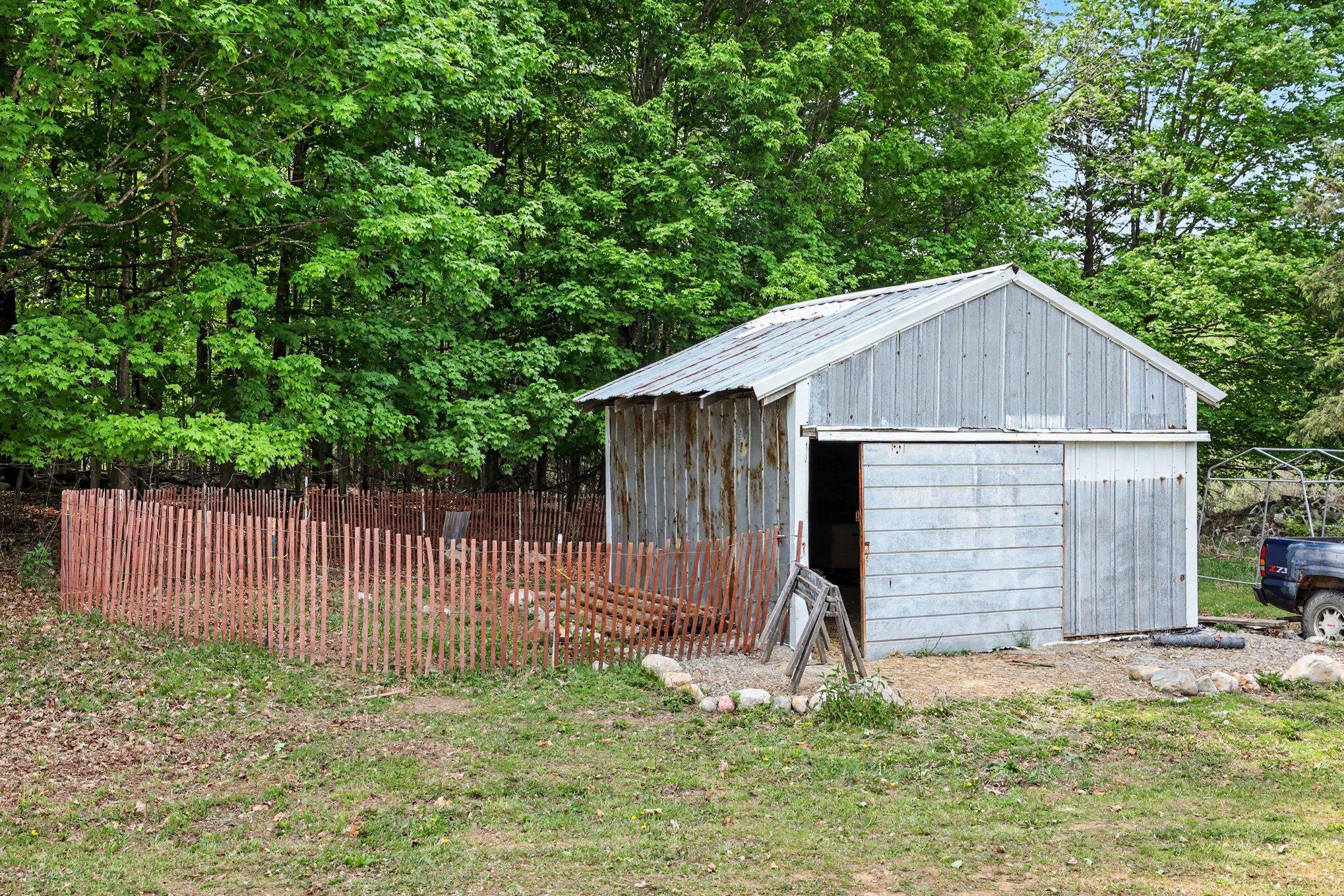 2404 Froede Road Caro, MI 48723 - Photo 35 of 36 034_file_1374