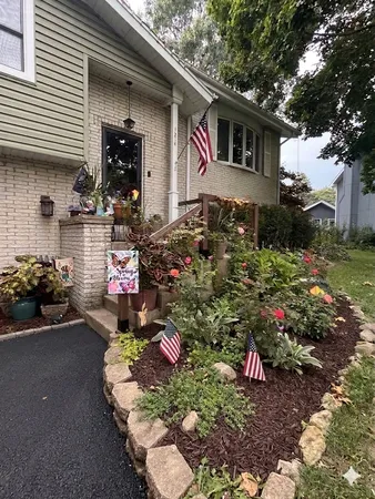 $449,900 | 1214 Jill Peak Drive, Sleepy Hollow, IL 60118