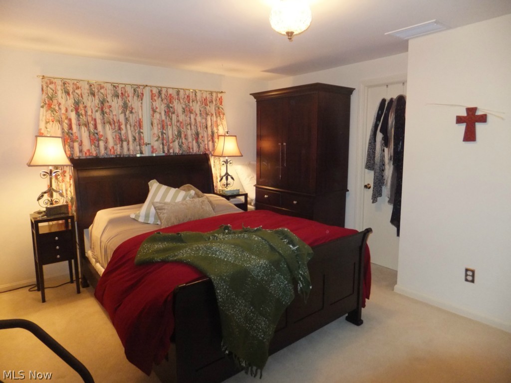 2533 Charney Road Cleveland, OH 44118 - Photo 13 of 22 Gallery Image 13