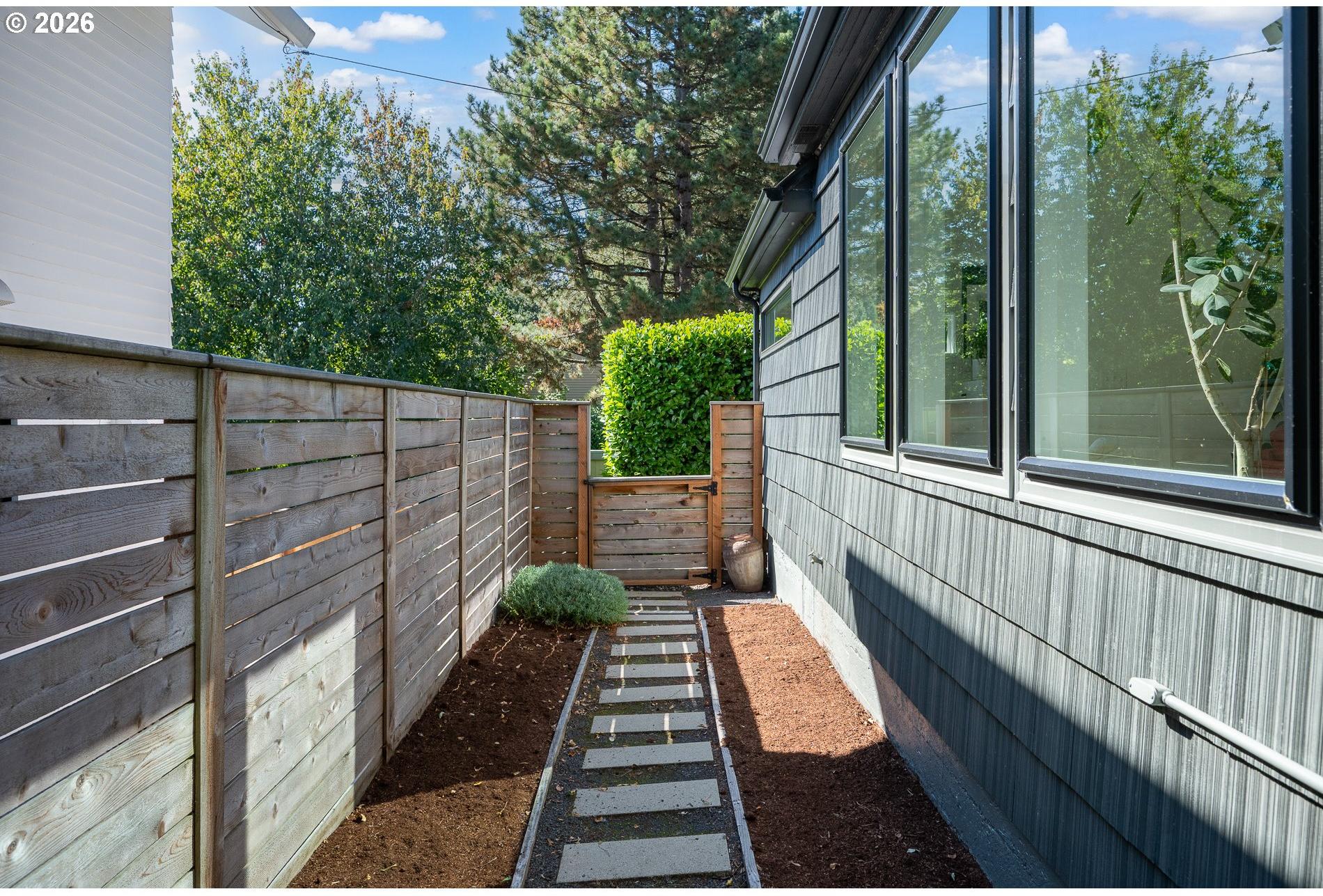 3590 Southwest Patton Road Portland, OR 97221 - Photo 40 of 44 Gallery Image 40