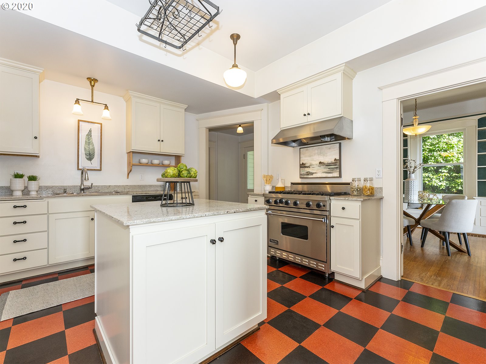 4131 Southwest Condor Avenue Portland, OR 97239 - Photo 11 of 32 Gallery Image 11