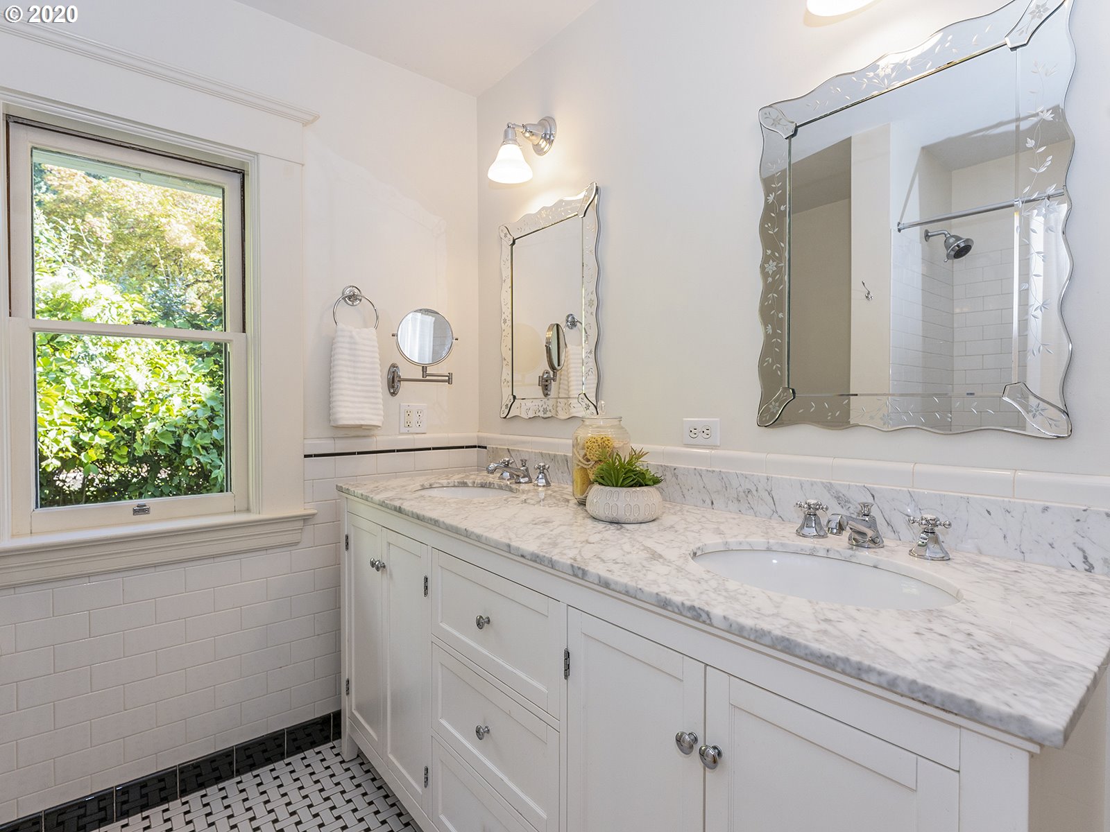 4131 Southwest Condor Avenue Portland, OR 97239 - Photo 21 of 32 Gallery Image 21