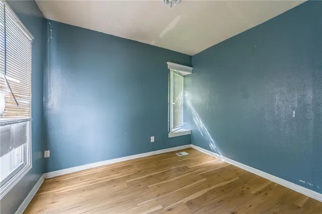 $199,000 | 915 Benton Boulevard, Kansas City, MO 64127