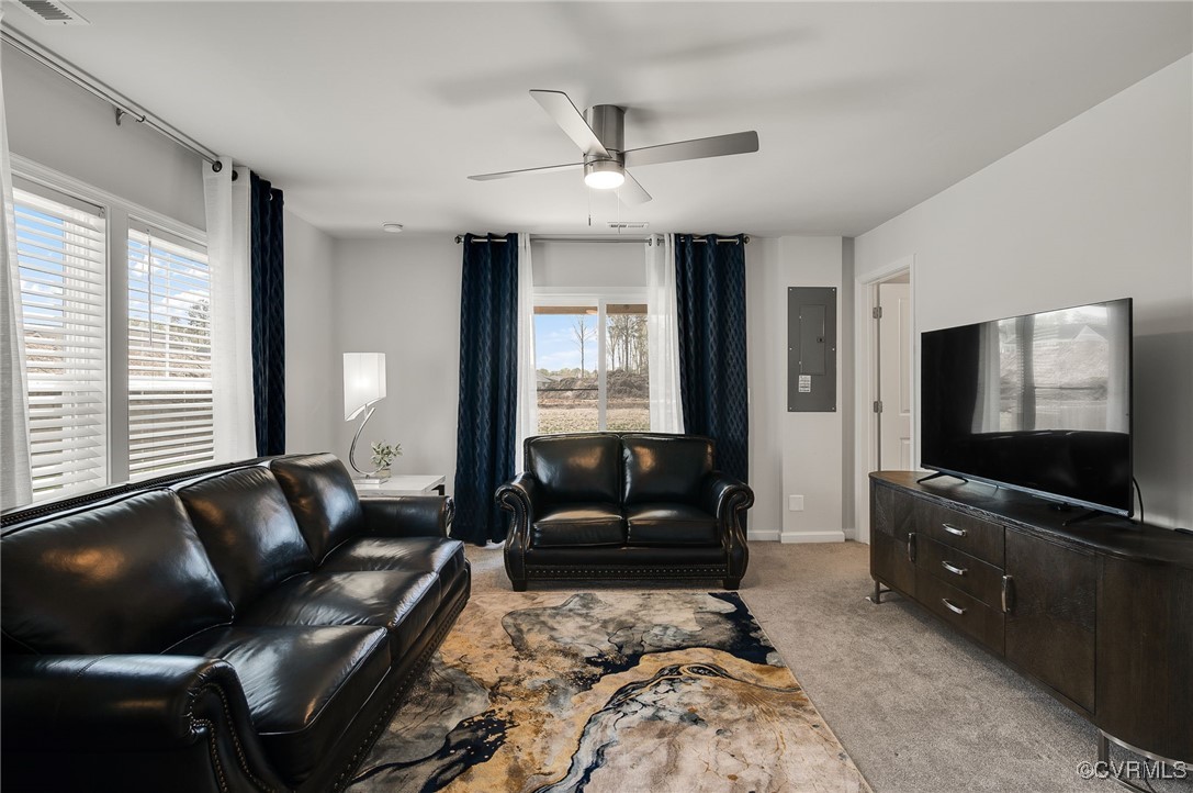 589 Rivanna Hl Road Glen Allen, VA 23060 - Photo 4 of 26 LEVEL ONE
First-level bedroom with full bath and