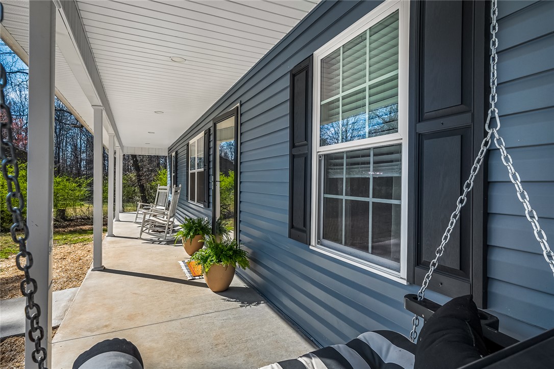 126 Poplar Ridge Drive Westminster, SC 29693 - Photo 6 of 35