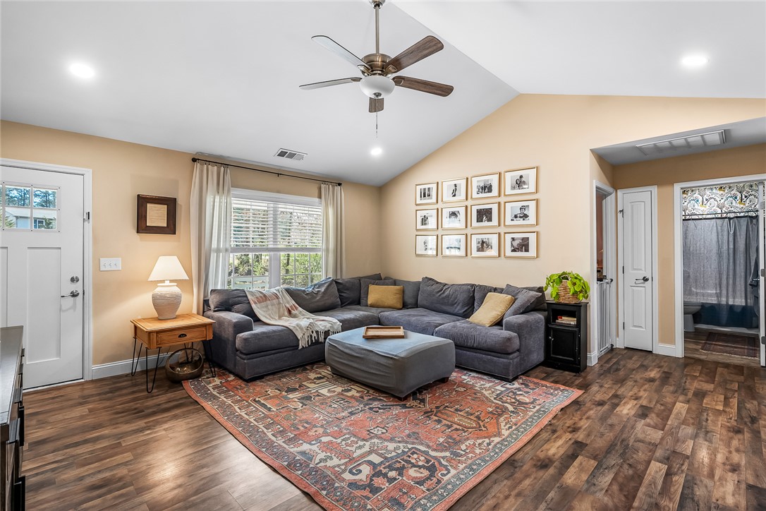 126 Poplar Ridge Drive Westminster, SC 29693 - Photo 8 of 35