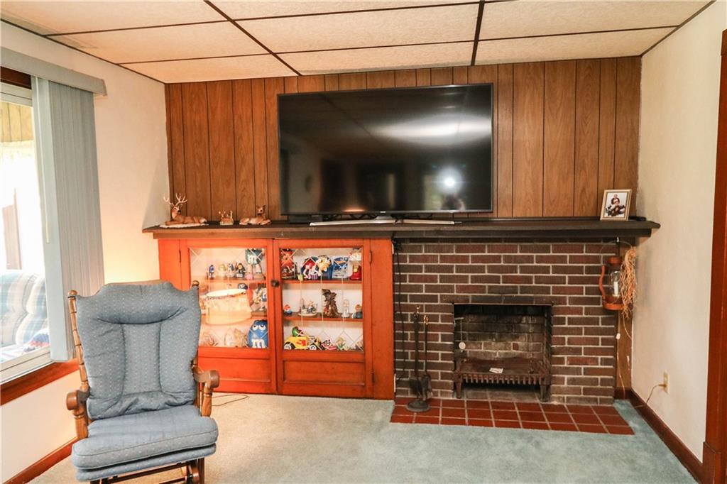 637 North Pike Road Cabot, PA 16023 - Photo 7 of 25