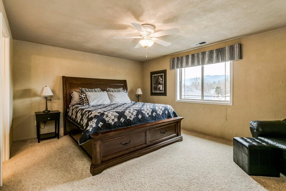 320 Donna Way Central Point, OR 97502 - Photo 15 of 26 Additional Photo