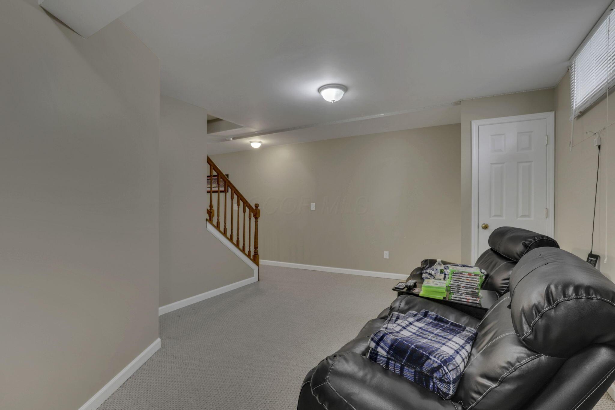 6121 Preve Ridge Drive New Albany, OH 43054 - Photo 42 of 46 55-web-or-mls-4E7A3169