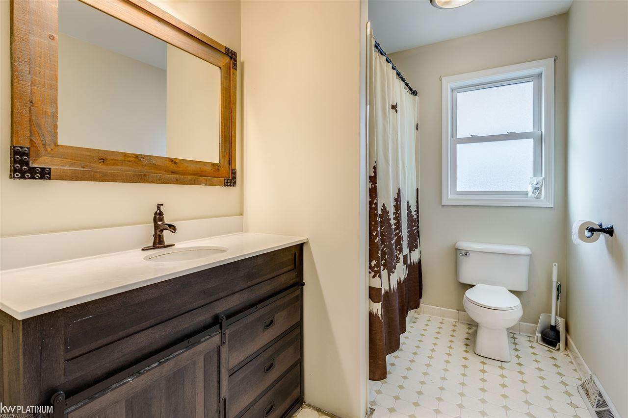 3195 Range Road Port Huron, MI 48060 - Photo 17 of 23 50029811-16.JPG