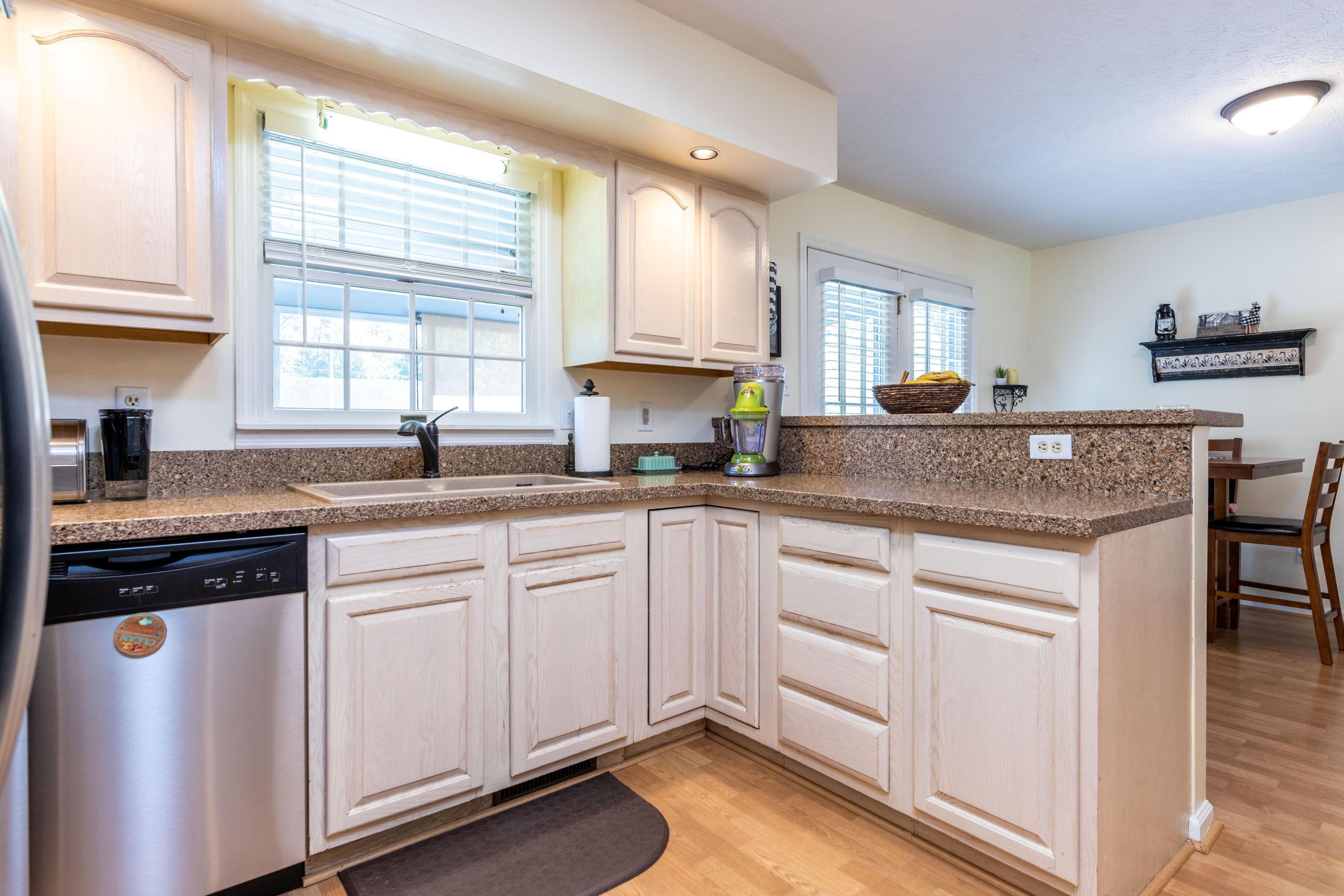 101 Naples Lane Oak Ridge, TN 37830 - Photo 13 of 37 Kitchen #2