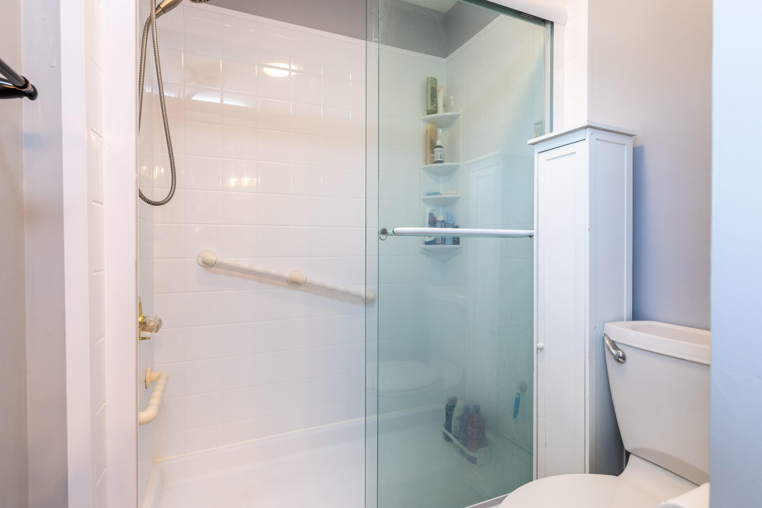 101 Naples Lane Oak Ridge, TN 37830 - Photo 25 of 37 Master BATHROOM #2
