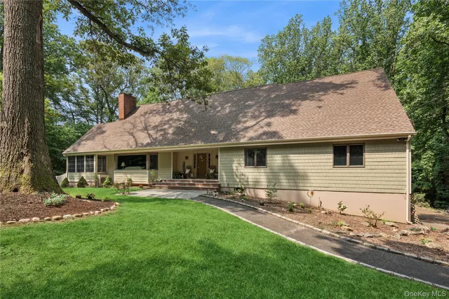 $1,399,999 | 23 Bacon Road, St. James, NY 11780