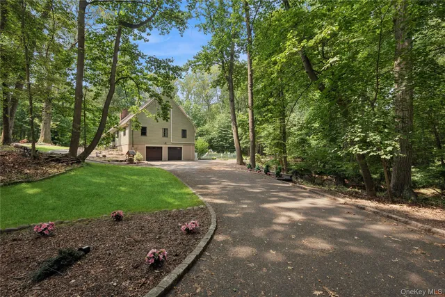 $1,399,999 | 23 Bacon Road, St. James, NY 11780