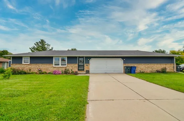 $429,900 | 2713 Packerland Drive, Green Bay, WI 54313
