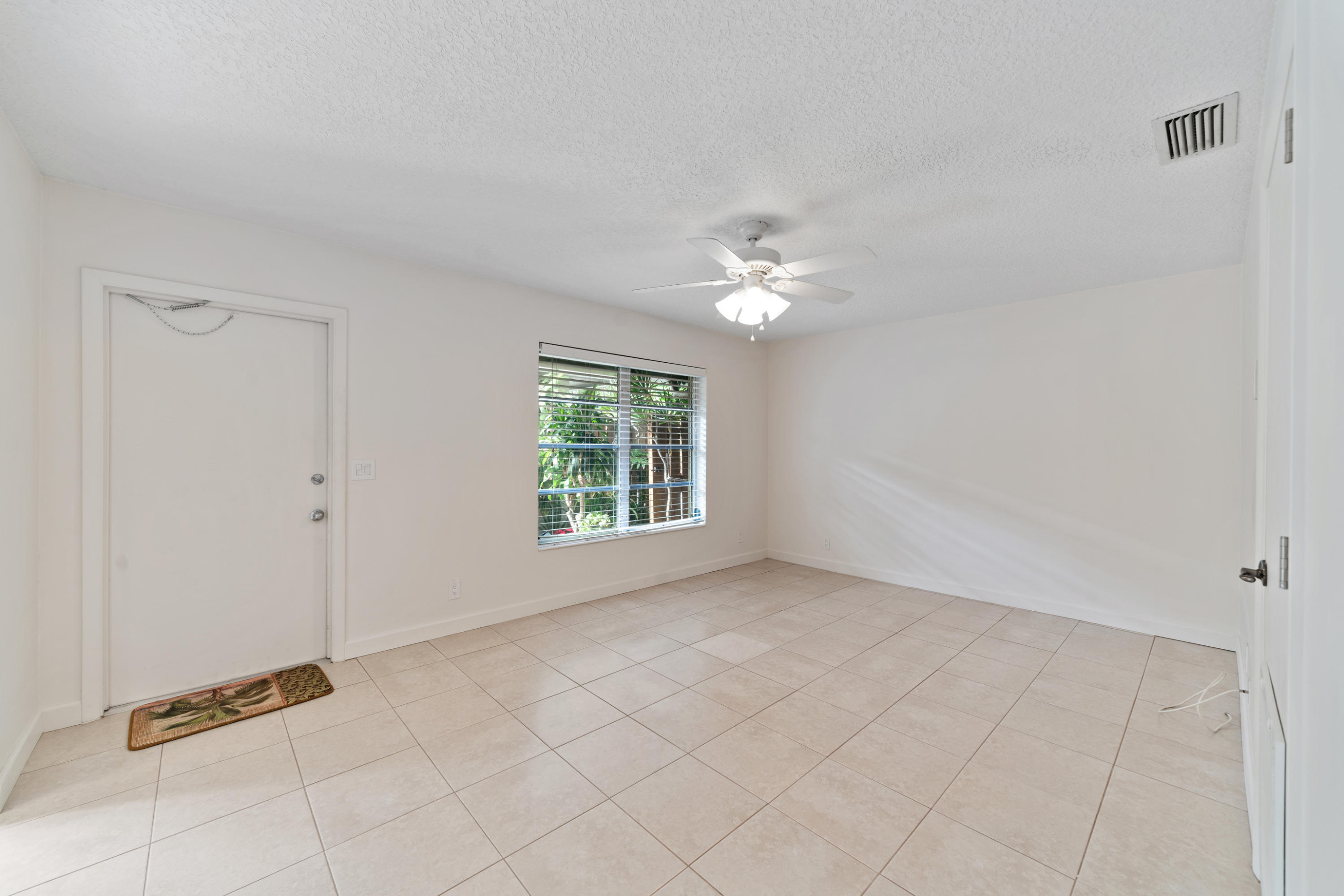 2016 Joy-Rene Lane North Palm Beach, FL 33408 - Photo 14 of 24 2/1 UNITS #2,3,4 LIVING ROOM