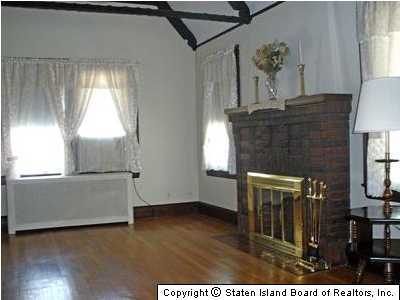 190 Windsor Road Staten Island, NY 10314 - Photo 5 of 10 Additional Photo