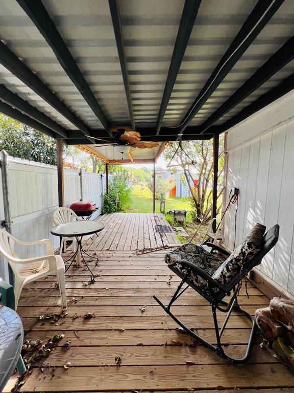 242 Treasure Beach Comanche, TX 76442 - Photo 20 of 32