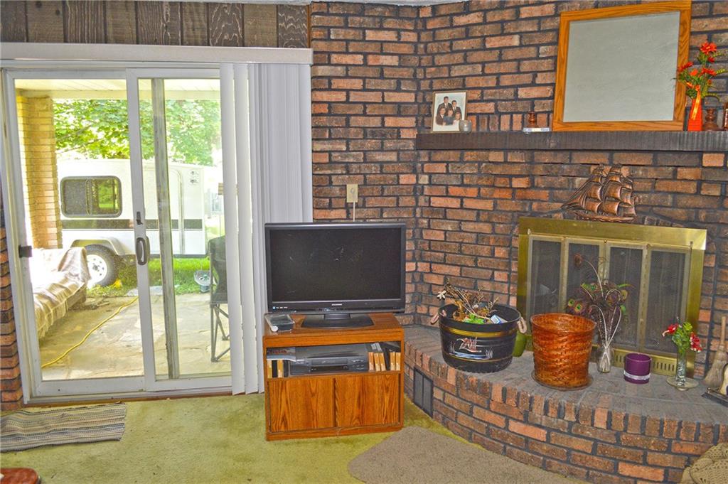 433 McKee Road Washington, PA 15301 - Photo 5 of 6