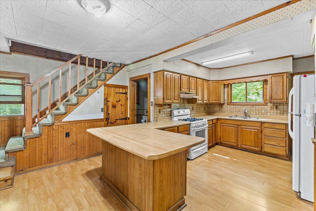 740 Polly Hubbard Road Georgia, VT 05478 - Photo 9 of 21