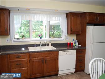502 Ruth Avenue Aston, PA 19014 - Photo 7 of 11 Gallery Image 7