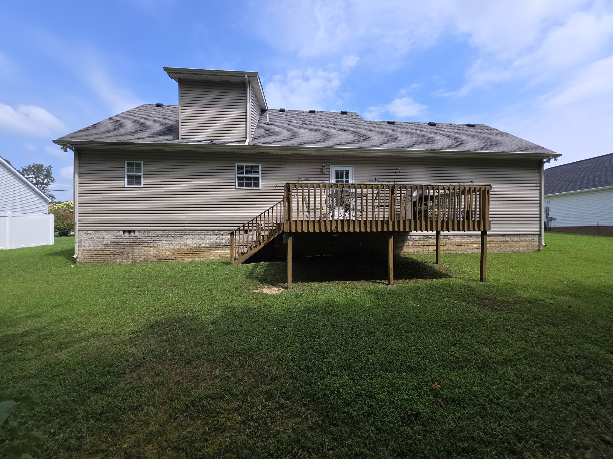 310 Indian Springs Circle Manchester, TN 37355 - Photo 29 of 31 a view of a house with a backyard