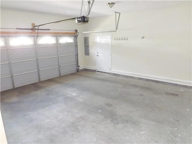 310 Indian Springs Circle Manchester, TN 37355 - Photo 30 of 31 a view of a garage