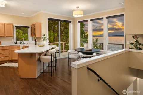 $2,285,000 | 10835 Arroyo Beach Place Southwest, Seattle, WA 98146