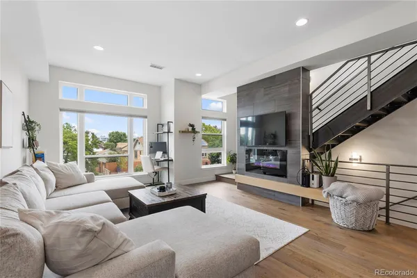 $3,950 | 1565 Perry Street, Denver, CO 80204