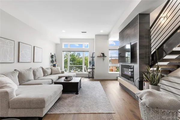 $3,950 | 1565 Perry Street, Denver, CO 80204