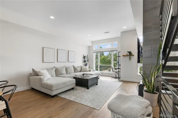 $3,950 | 1565 Perry Street, Denver, CO 80204