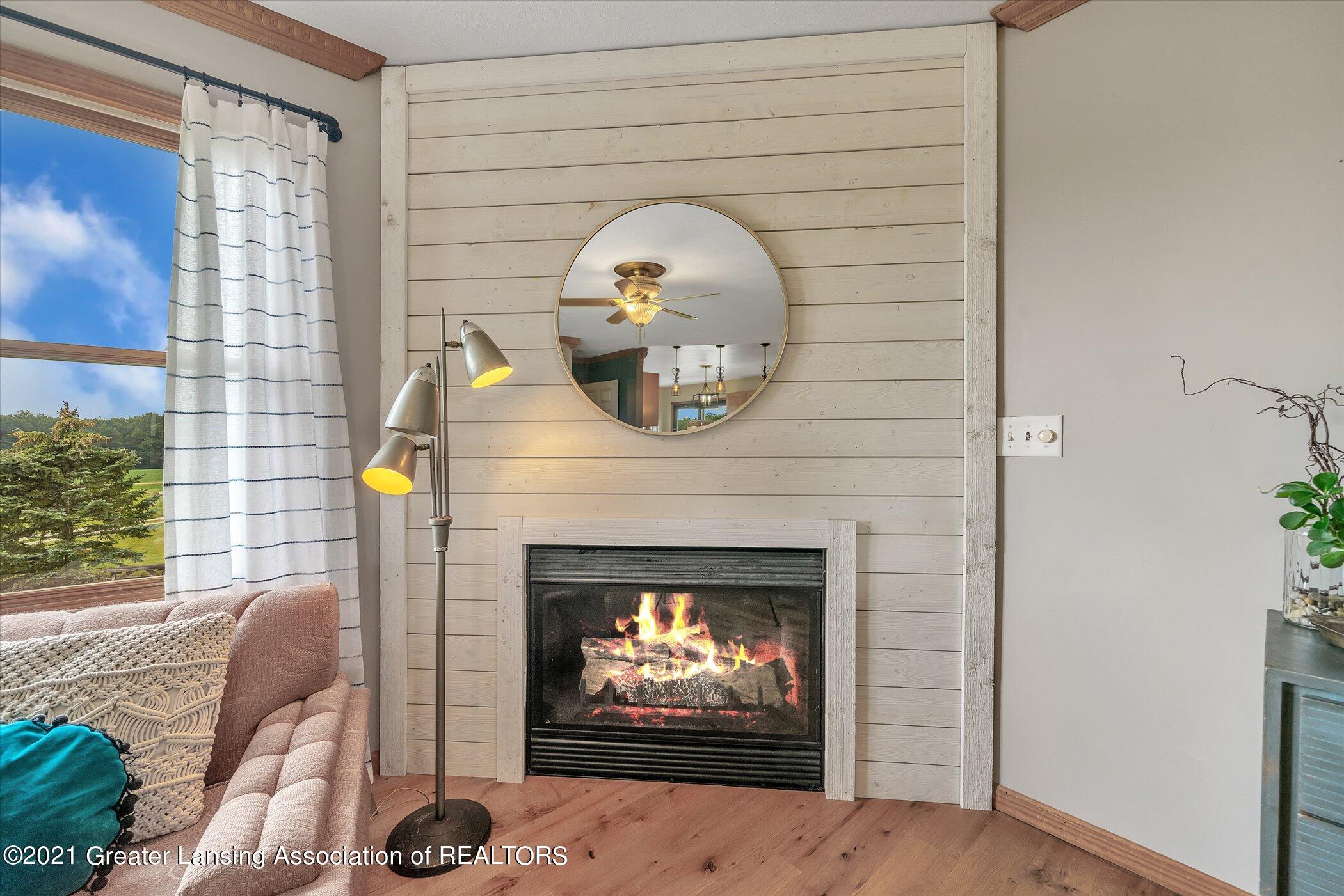 8359 South Alger Road Perrinton, MI 48871 - Photo 6 of 29 08-8359-S-Alger-Rd-Windowstill-Real-Esta