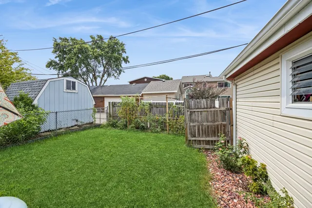 $479,900 | 6614 Kane Avenue, Hodgkins, IL 60525