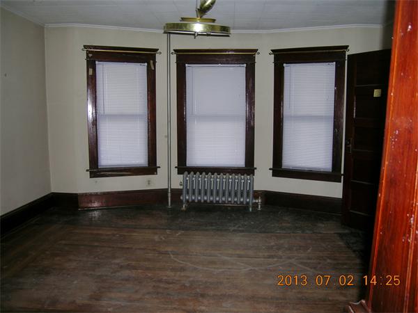 31-33 George Street Westfield, MA 01085 - Photo 8 of 12