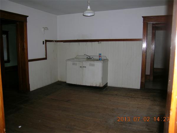 31-33 George Street Westfield, MA 01085 - Photo 10 of 12