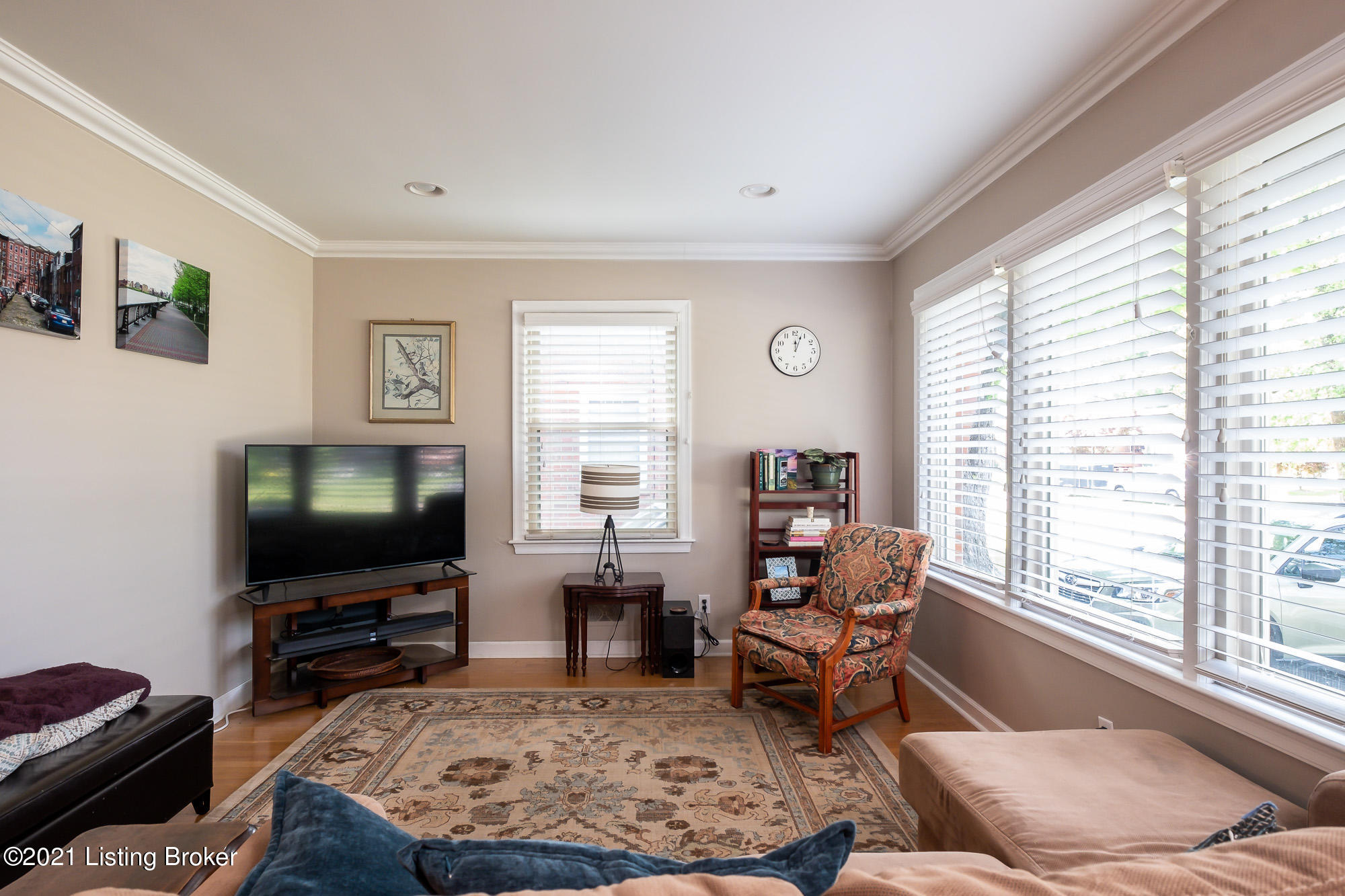 3223 Radiance Road Louisville, KY 40220 - Photo 4 of 35 Small-2