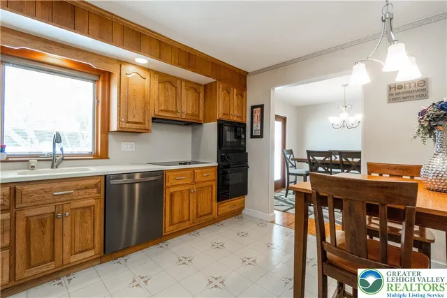 $399,900 | 3104 North 5th Street, Whitehall, PA 18052