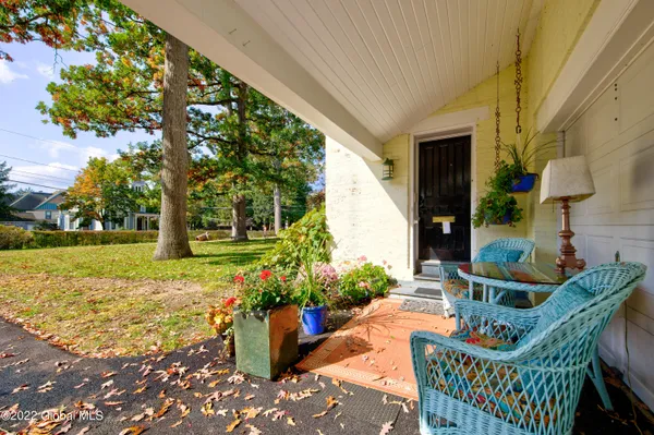 $3,250 | 21 Park Place, Unit 1, Saratoga Springs, NY 12866