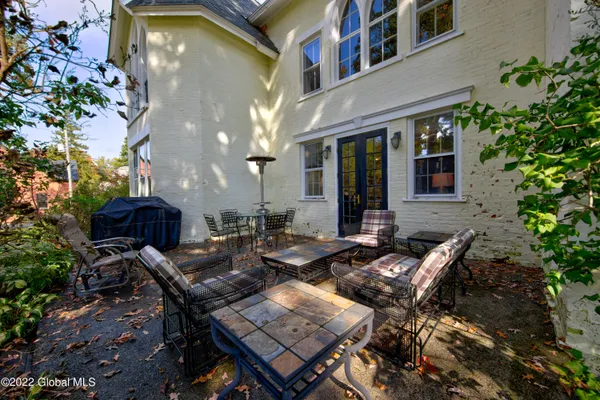 $3,250 | 21 Park Place, Unit 1, Saratoga Springs, NY 12866